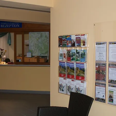 بيت ضيافة Kurhaus Berggiesshubel *