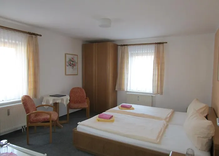 بيت ضيافة Kurhaus Berggiesshubel